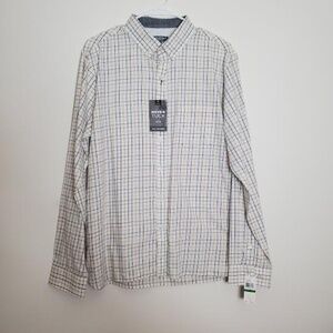 NWT Van Heusen Never Tuck Button-down Long Sleeve Shirt.